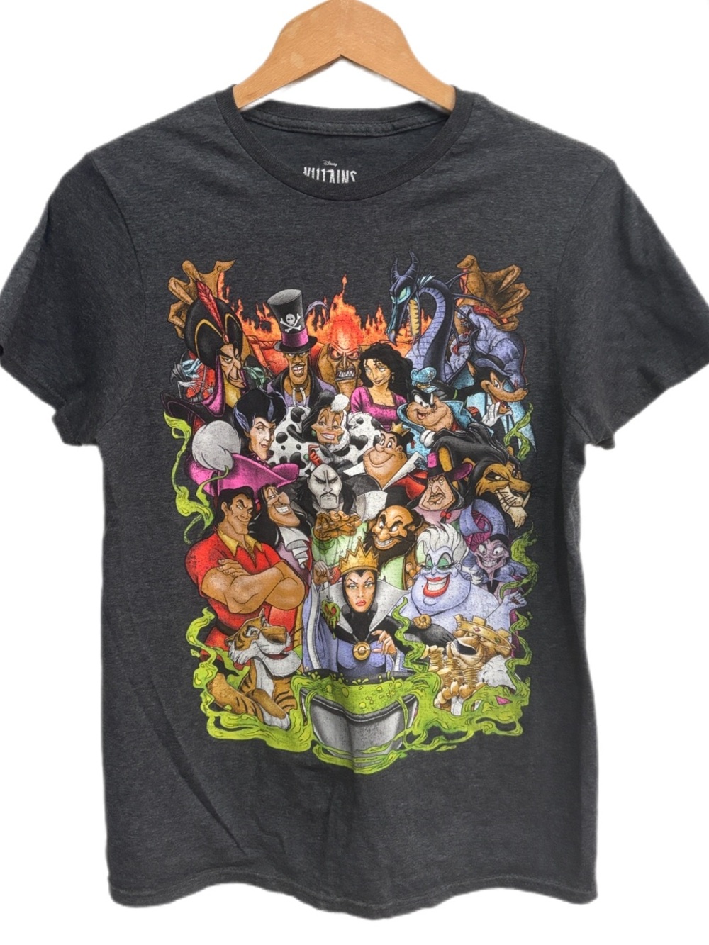 Disney Villains Graphic T-Shirt, Small